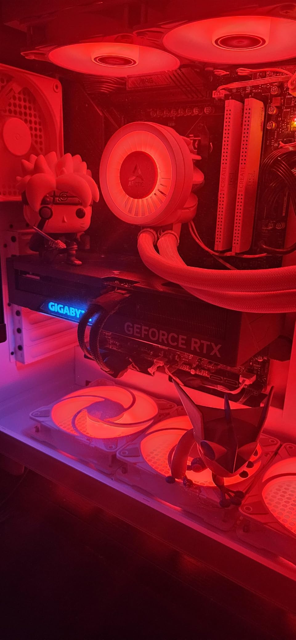 GIGABYTE EAGLE RTX 4070 Ti SUPER OC Scheda Video 16GB