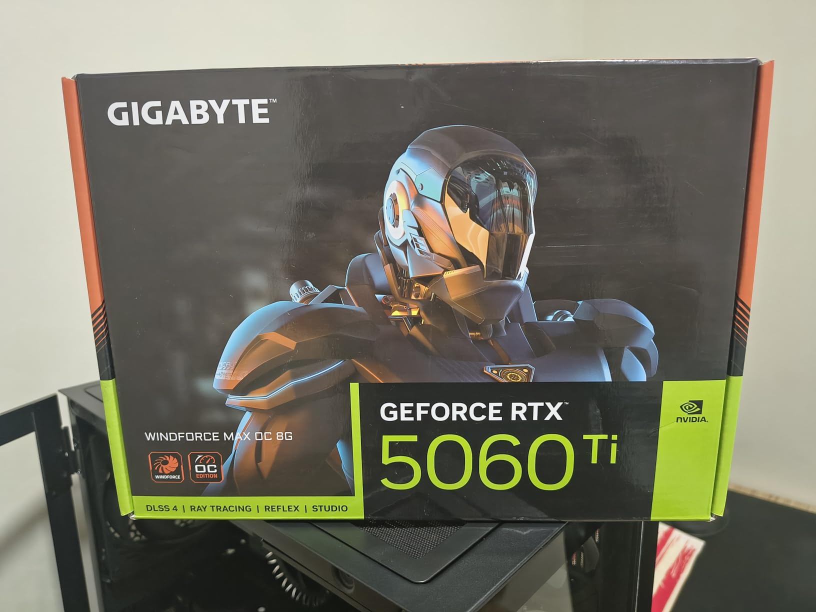 GIGABYTE RTX 5060 Ti WINDFORCE MAX OC 8G scheda video 8GB GDDR7