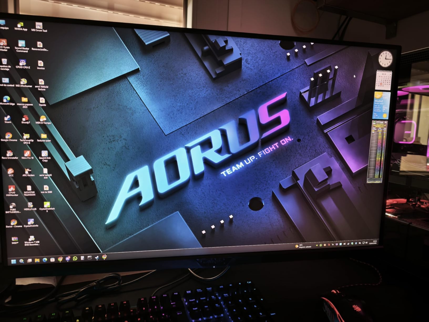 GIGABYTE AORUS FI32Q X monitor gaming QHD 32" 240Hz