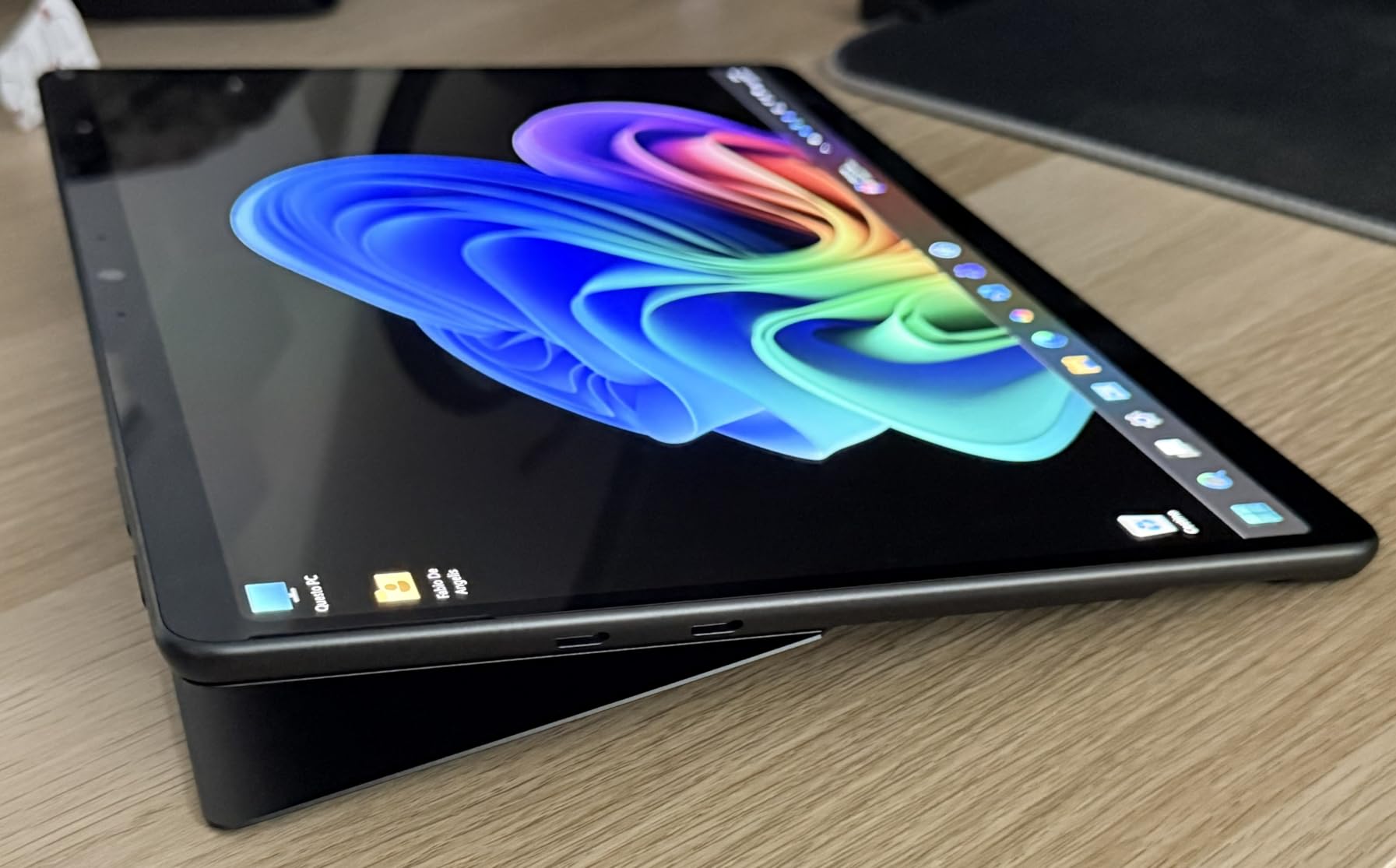 Microsoft Surface Pro 11 Snapdragon X Elite notebook 16GB 512GB zaffiro OLED