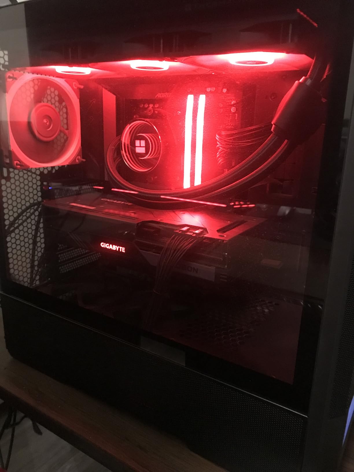 GIGABYTE Radeon RX 7700 XT Gaming OC 12G scheda video 12GB RDNA 3