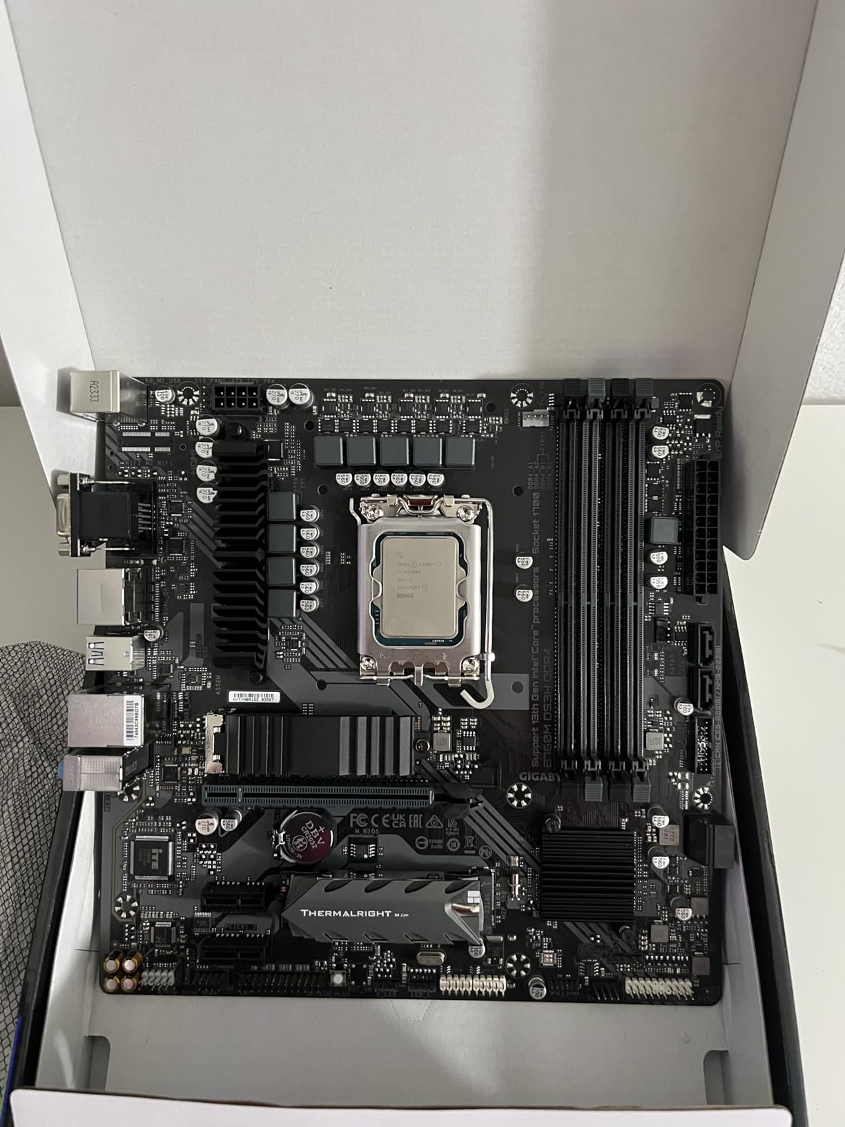 GIGABYTE B760M DS3H DDR4 scheda madre LGA 1700