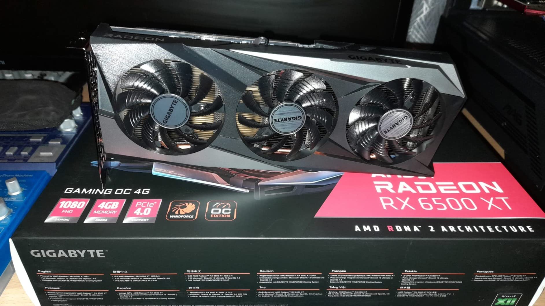 GIGABYTE RX 6500 XT Gaming OC scheda video 4GB GDDR6