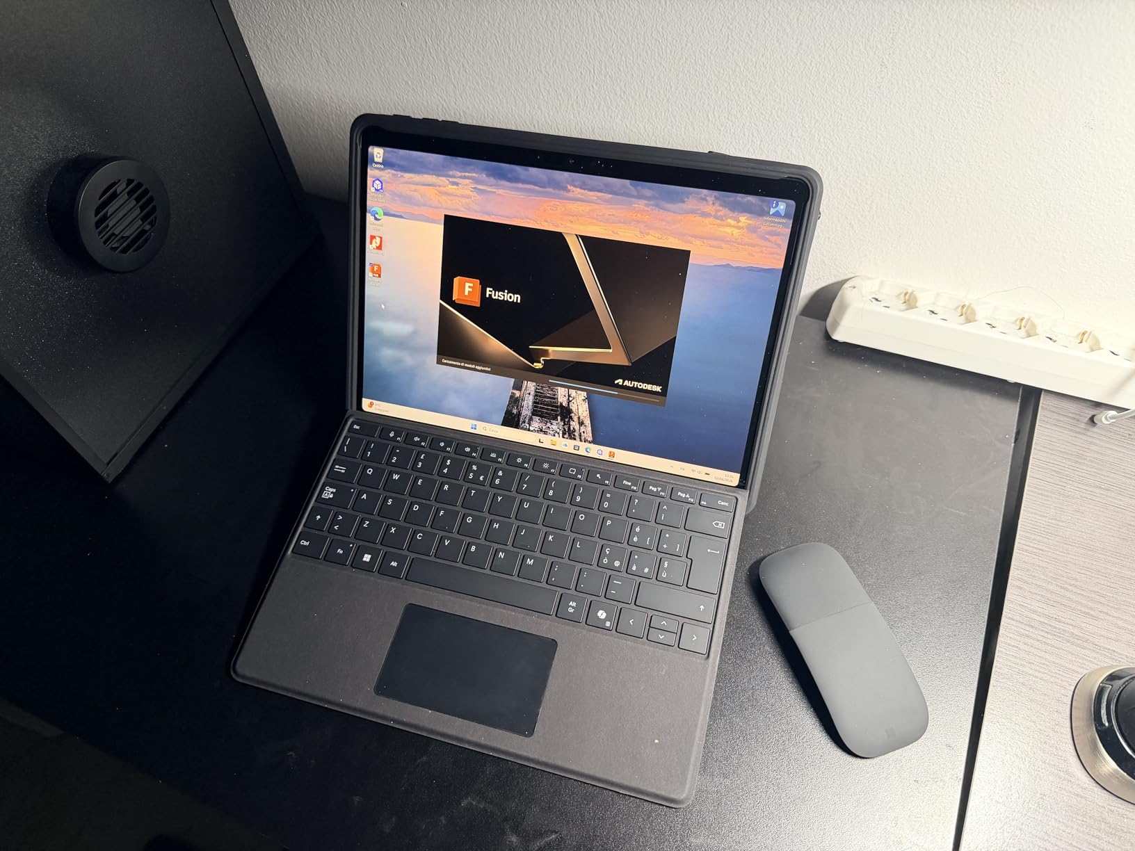 Microsoft Surface Pro 11 Snapdragon X Elite notebook 16GB 512GB zaffiro OLED