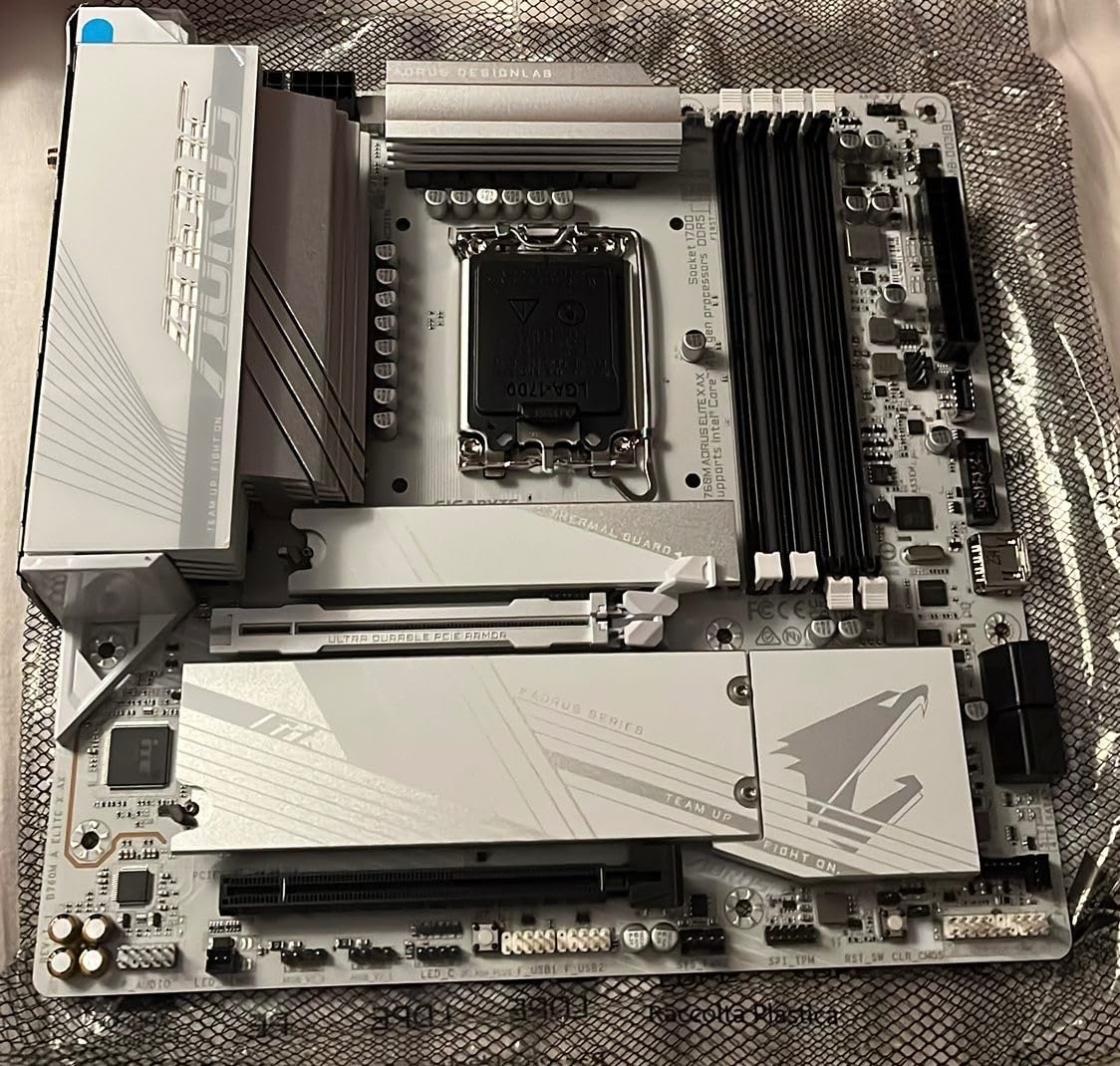 GIGABYTE B760M AORUS ELITE X AX scheda madre DDR5 micro-ATX