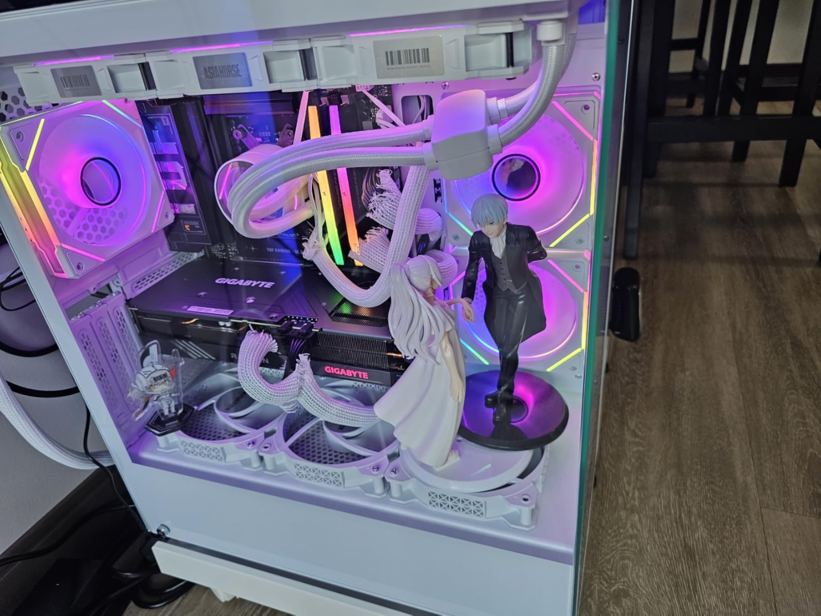 GIGABYTE RX 7600 XT Gaming OC 16G Scheda video 16GB GDDR6