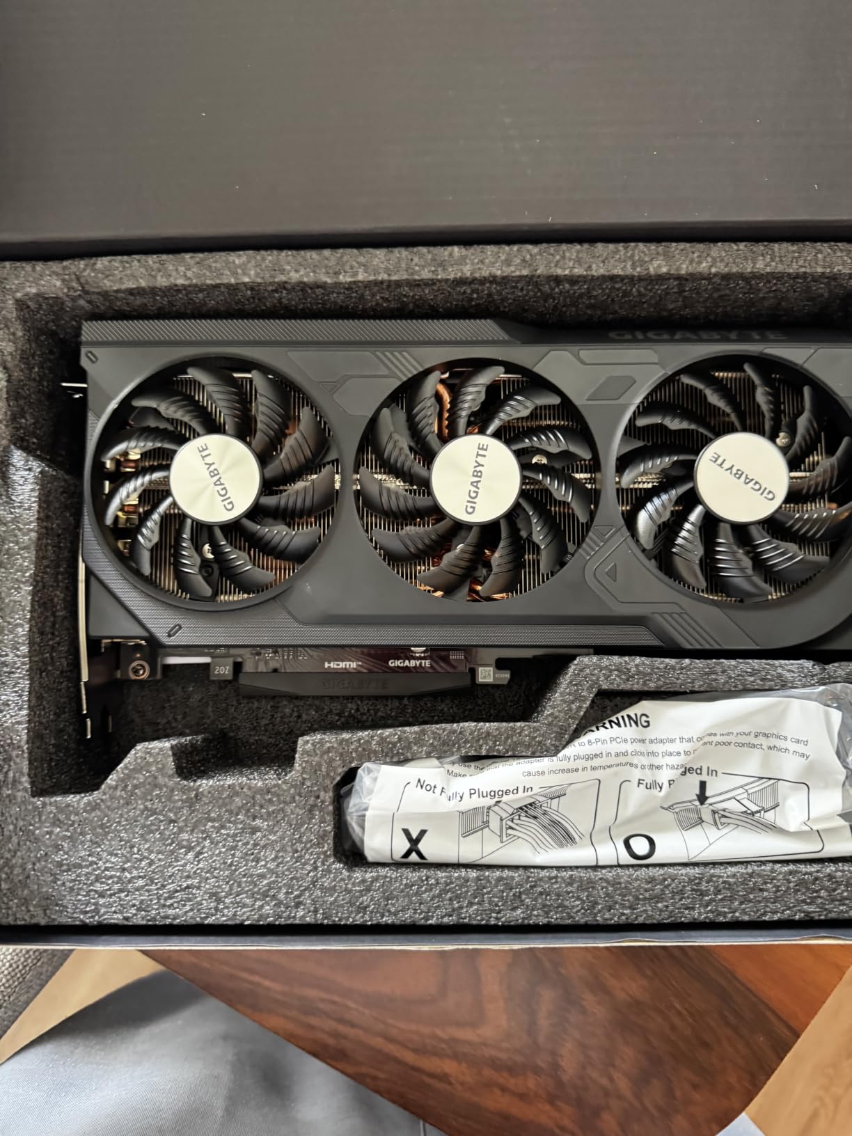 GIGABYTE RTX 5070 Ti WINDFORCE OC V2 16G scheda video 16GB