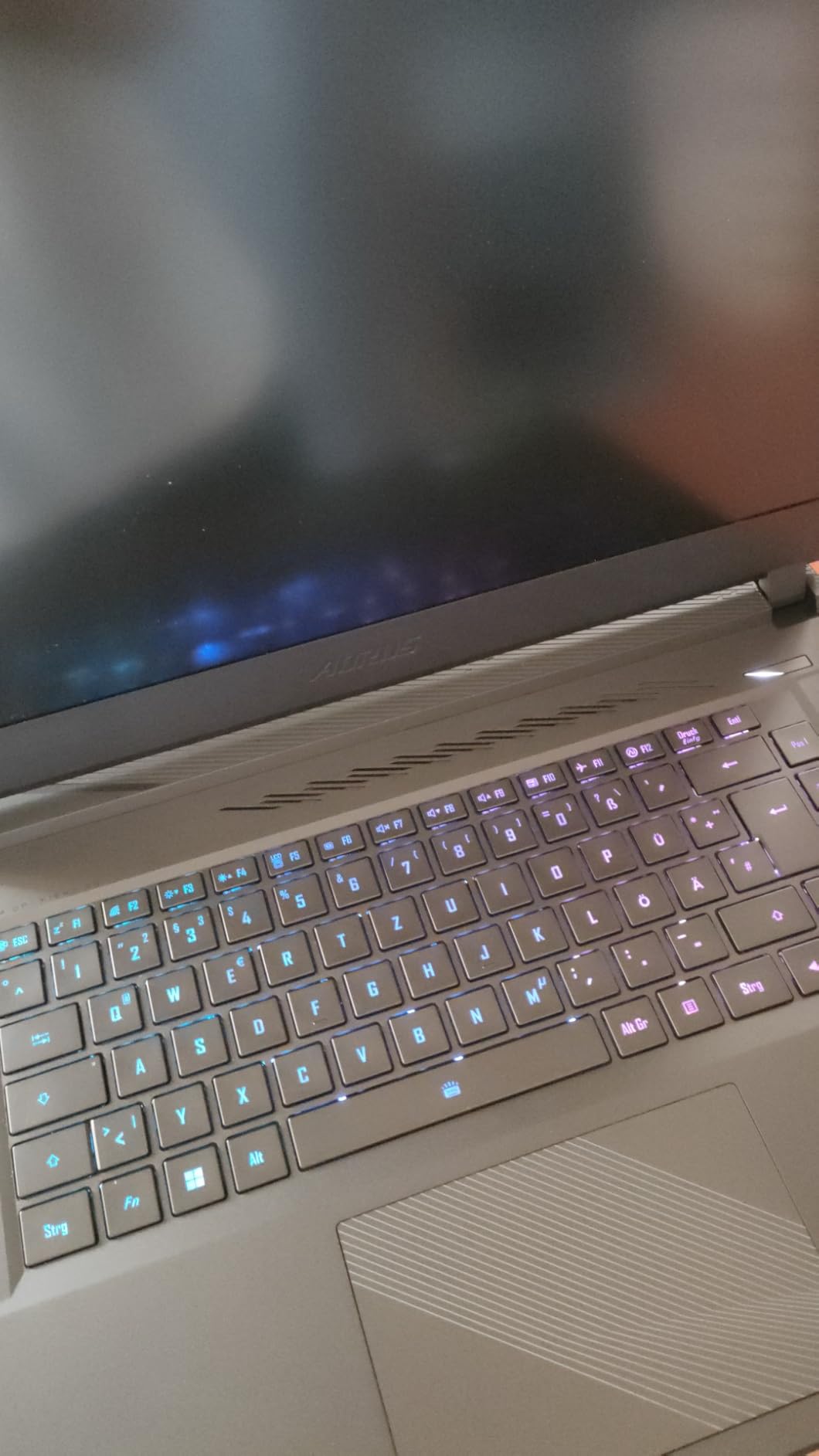 Gigabyte Aorus 15 BSF-73DE754SH notebook 15,6" i7 16GB 1TB RTX 4070