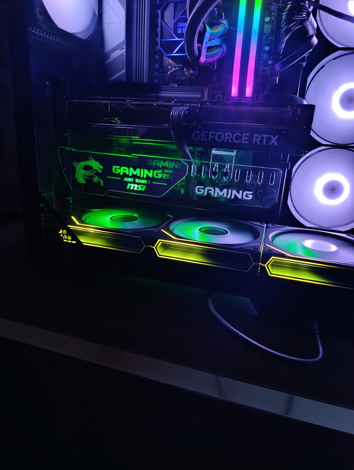 Gigabyte Windforce OC RTX 5070 scheda video 12GB GDDR7
