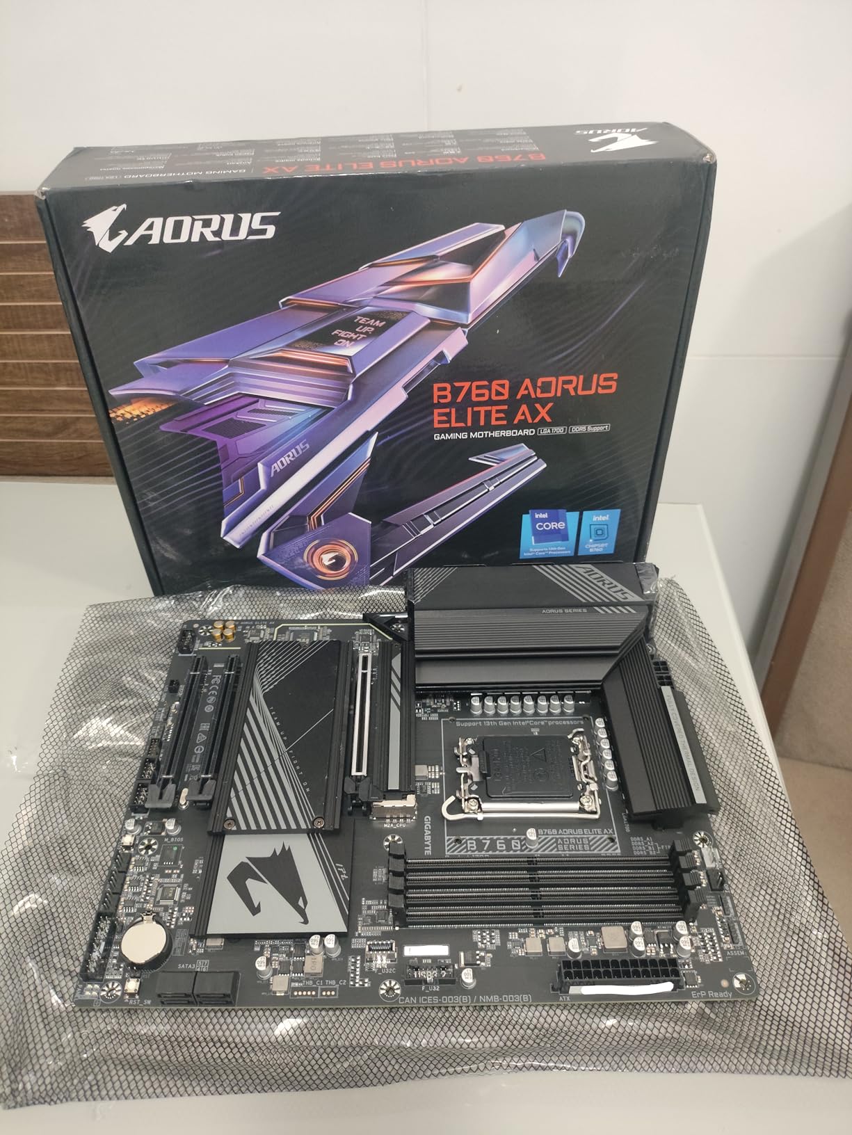 GIGABYTE B760 AORUS ELITE AX scheda madre DDR5 Wi-Fi 6E