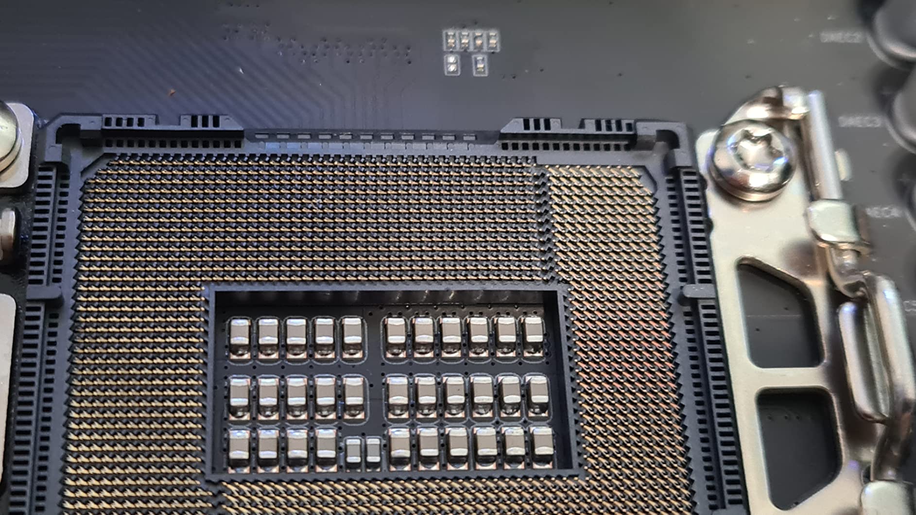 GIGABYTE Z690 AERO G DDR5 scheda madre ATX