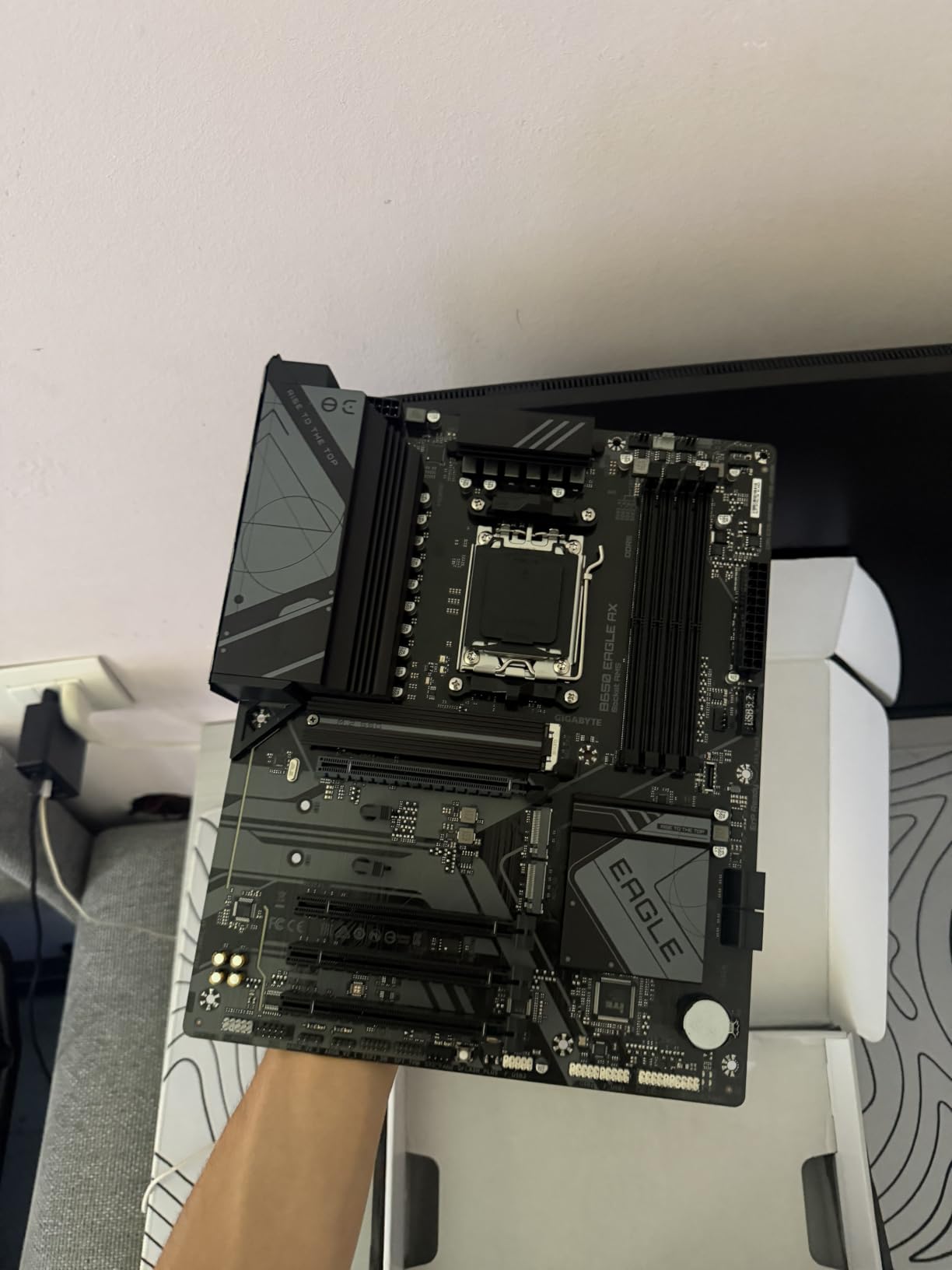 Gigabyte B650 Eagle AX scheda madre AM5 DDR5 WiFi