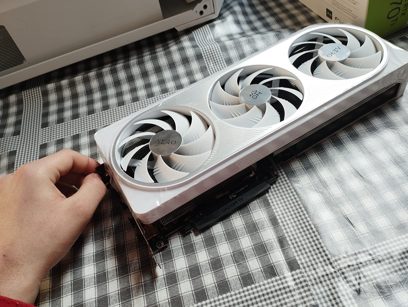 Gigabyte Aero OC RTX 4070 Ti scheda video 12GB GDDR6X