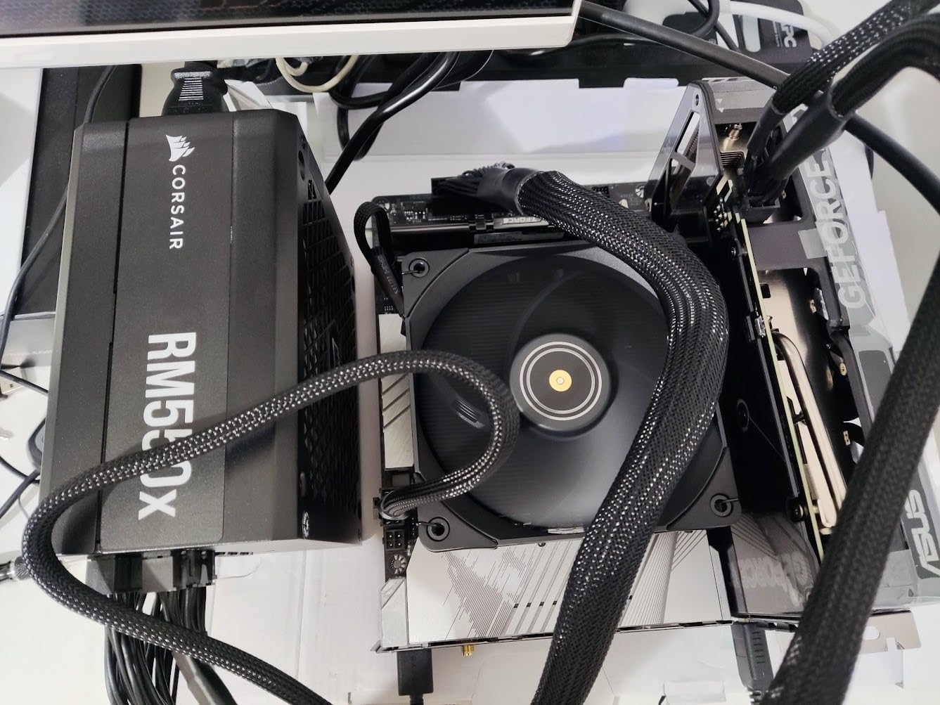 GIGABYTE B660M AORUS PRO AX DDR4 scheda madre WiFi 6