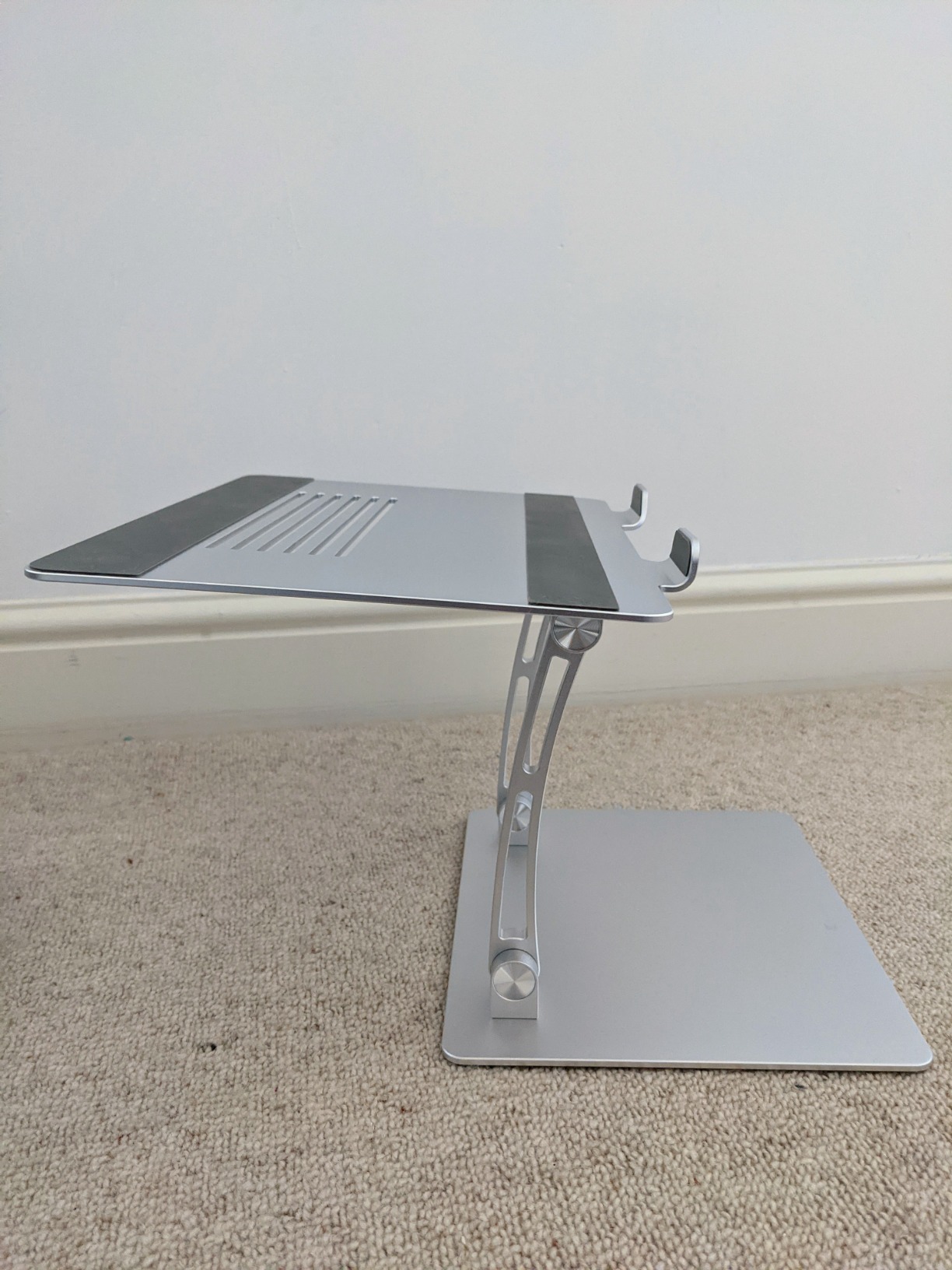 Dynabook PS0106EA1STA Supporto Laptop Alluminio 17" Silver