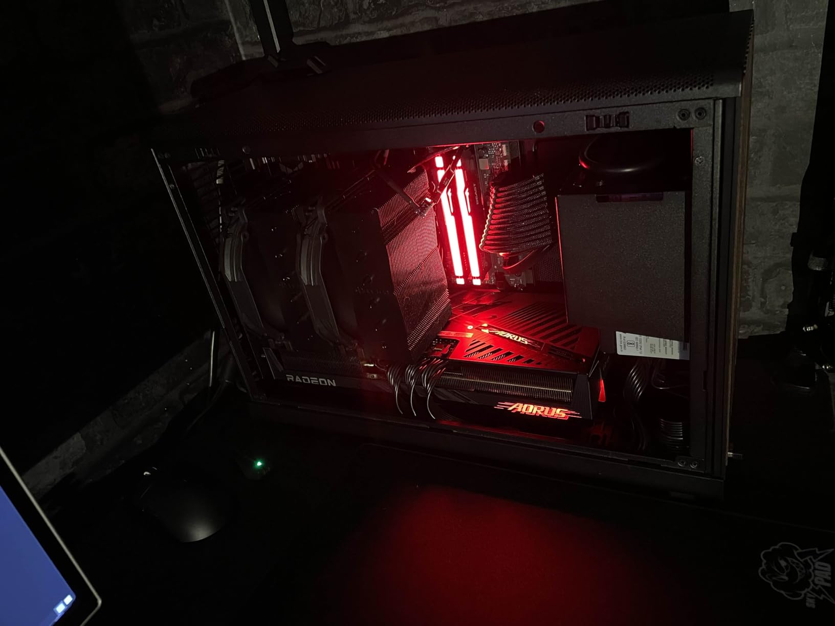 GIGABYTE AORUS Radeon RX 9070 XT ELITE 16G Scheda Video 16GB GDDR6