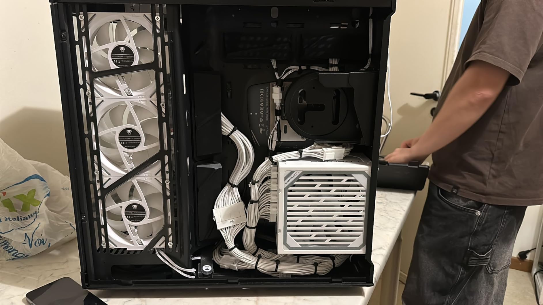 GIGABYTE AORUS B850 ELITE WIFI7 ICE scheda madre ATX