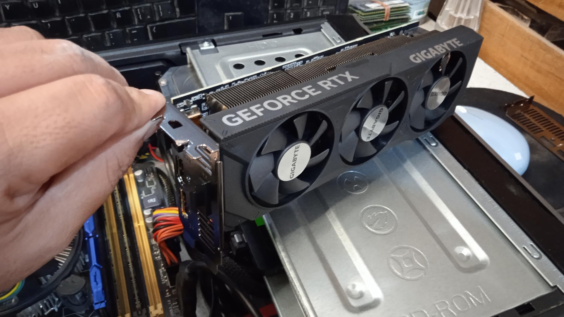 GIGABYTE GeForce RTX 4060 OC Low Profile 8G Scheda Video 8GB