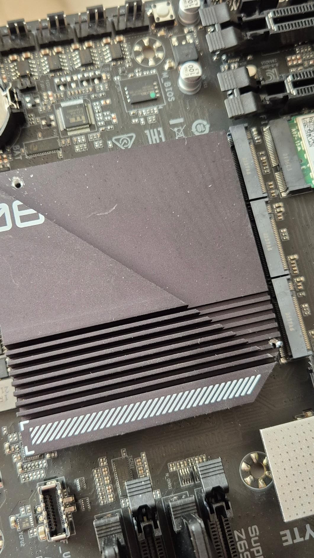 GIGABYTE Z690 AERO G DDR5 scheda madre ATX