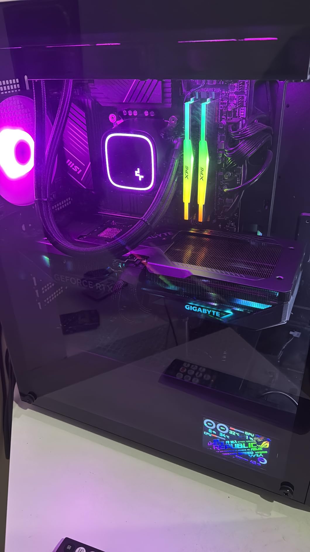 GIGABYTE RTX 5070 GAMING OC scheda video 12GB GDDR7