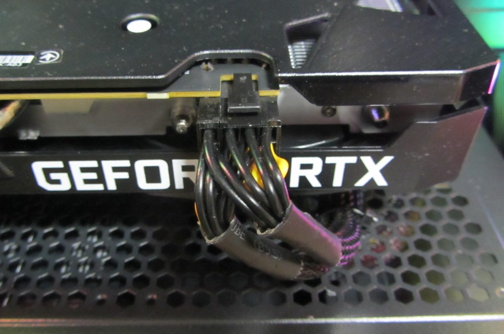 GIGABYTE G650B Alimentatore 650W 80 Plus Bronze