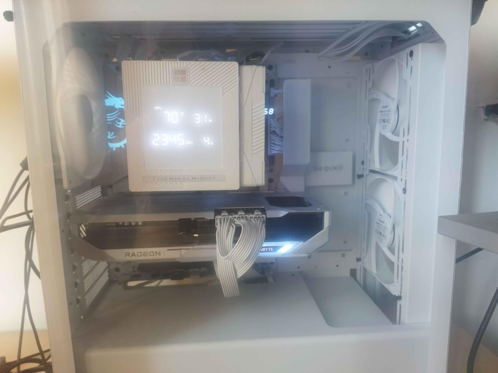 GIGABYTE GAMING RX 9070 XT GAMING OC ICE scheda video 16GB