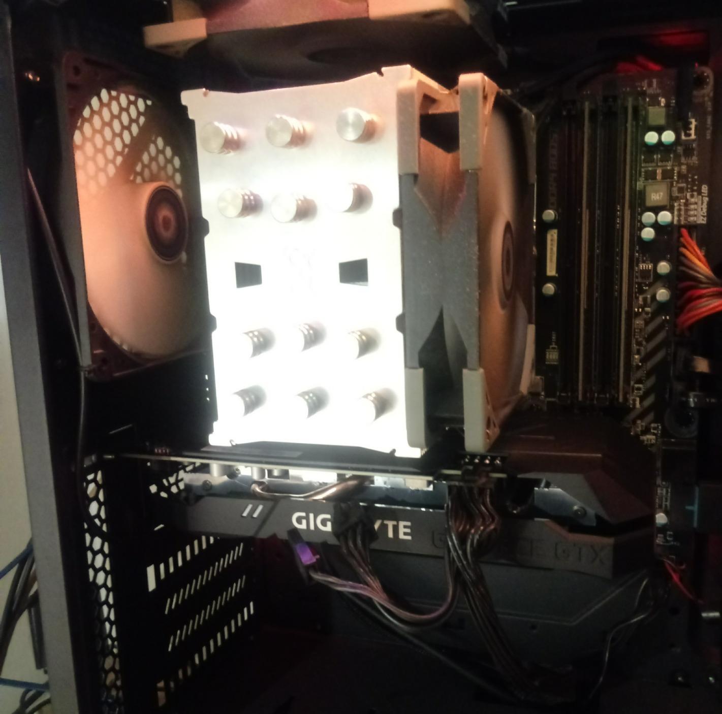 Gigabyte GeForce GTX 1660 SUPER OC 6G scheda video 6GB