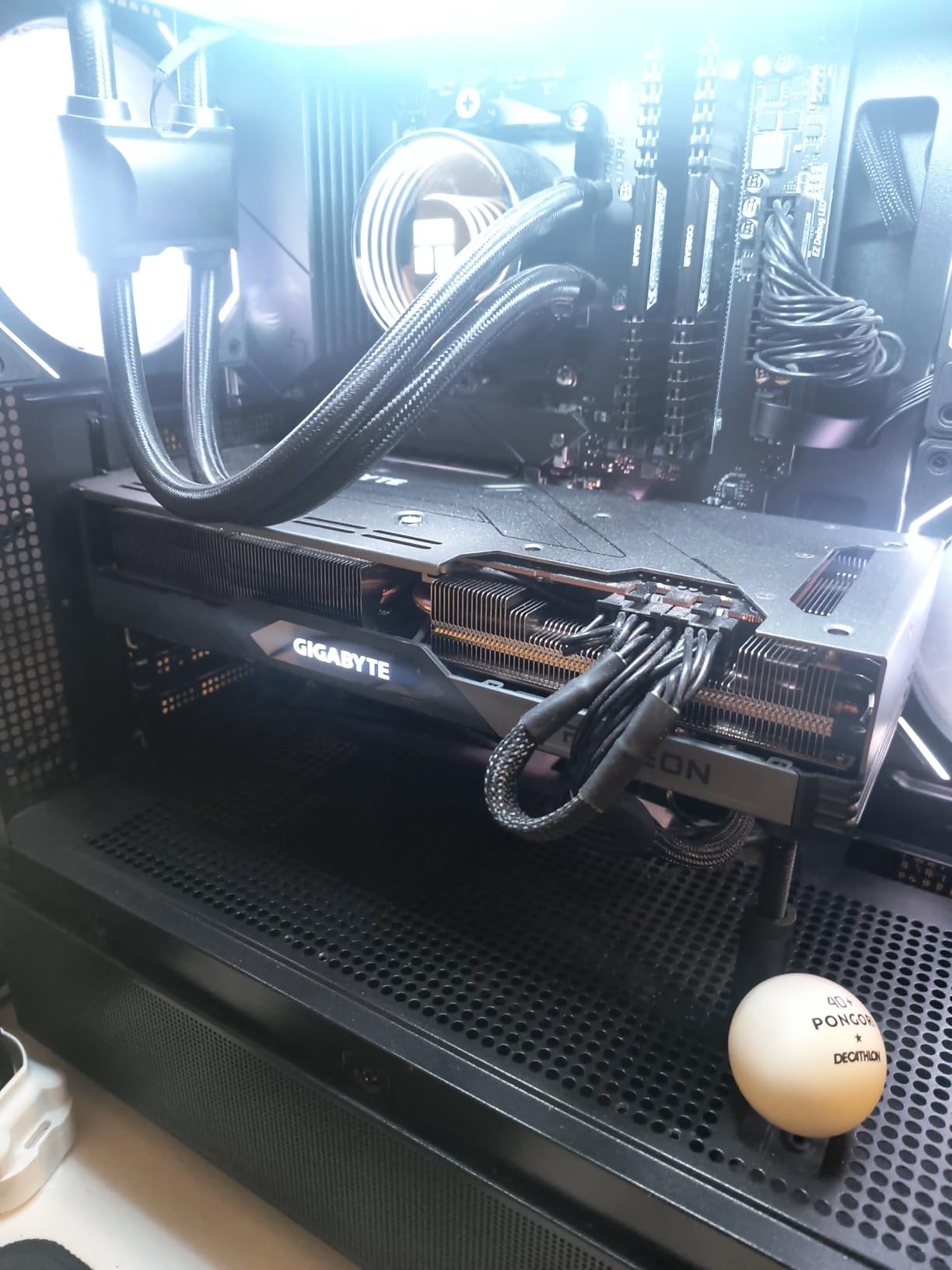 Gigabyte RX 7700 XT Gaming OC scheda video 12GB GDDR6