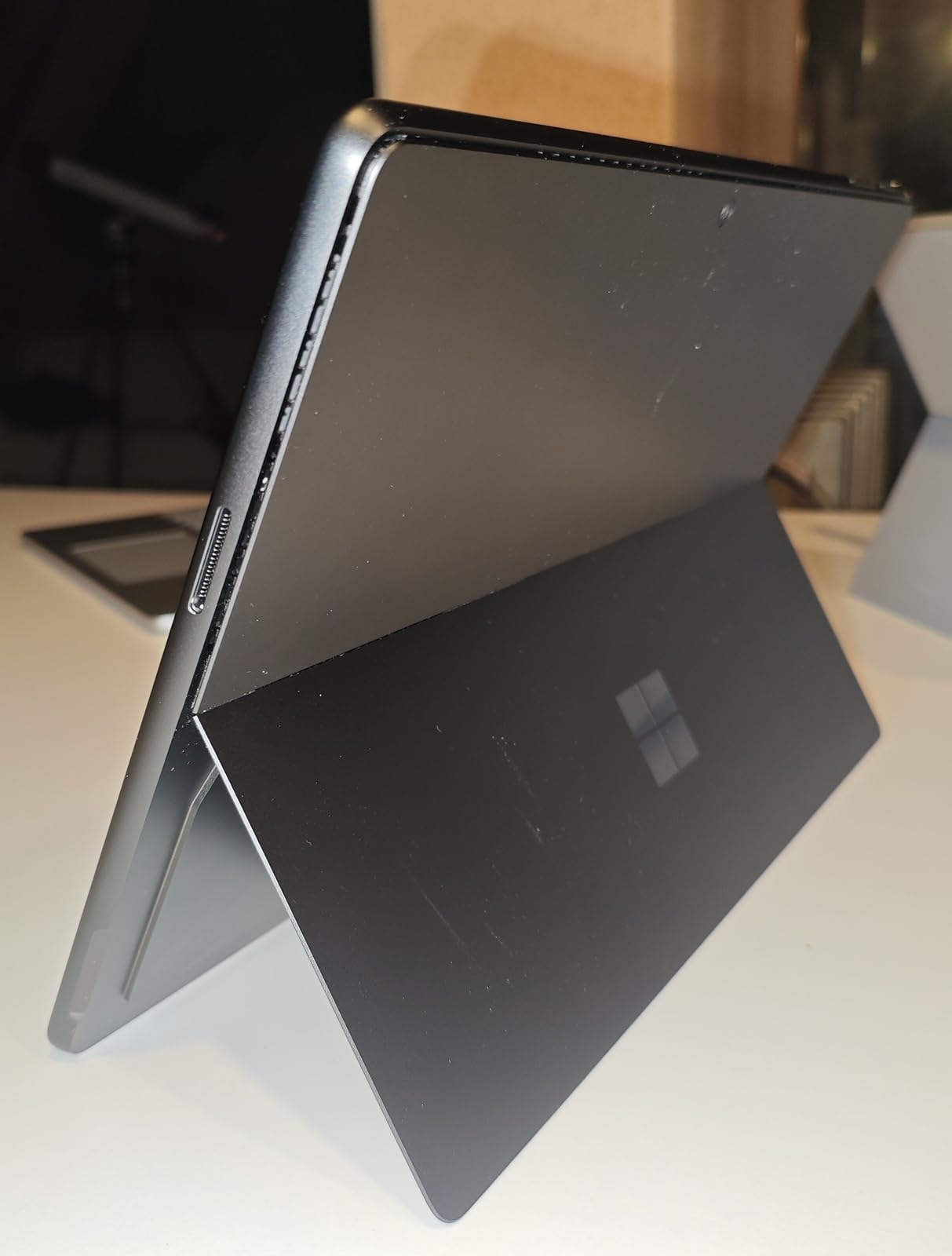 Microsoft Surface Pro 11 Snapdragon X Elite notebook 16GB 512GB zaffiro OLED
