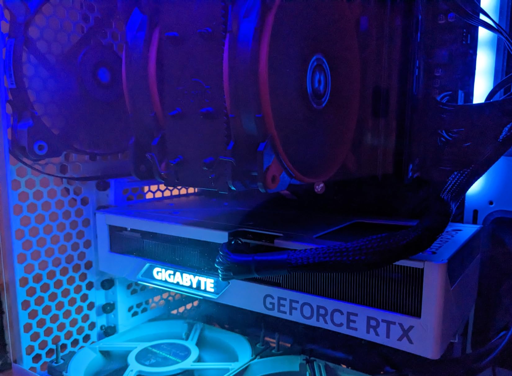 GIGABYTE RTX 4070 Ti SUPER EAGLE ICE 16G scheda video 16GB