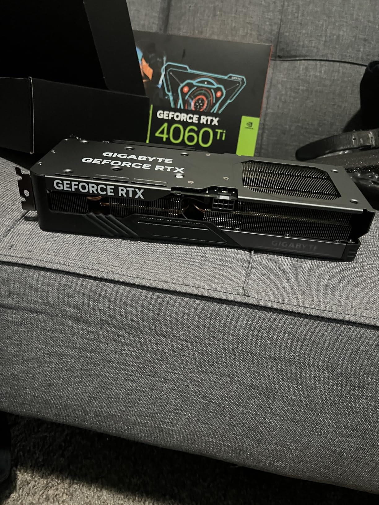 GIGABYTE GeForce RTX 4060 Ti Gaming OC 16G scheda video 16GB DLSS 3