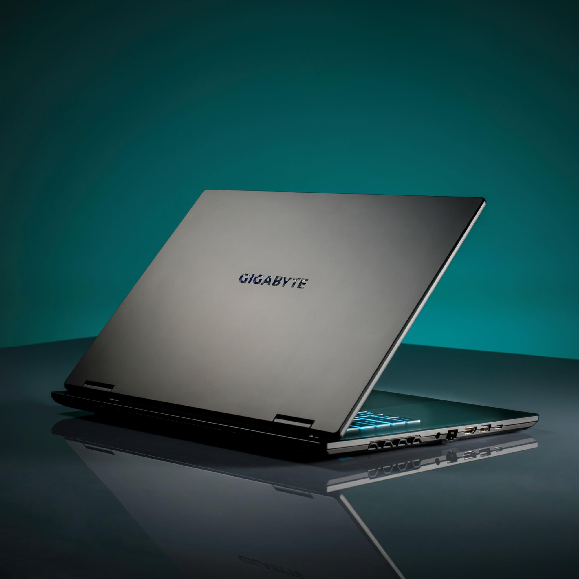 GIGABYTE Gaming A16 CWH notebook RTX 5070 165Hz 1TB