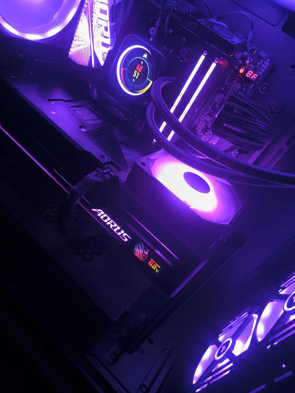 GIGABYTE RTX 5090 AORUS MASTER scheda video 32GB GDDR7