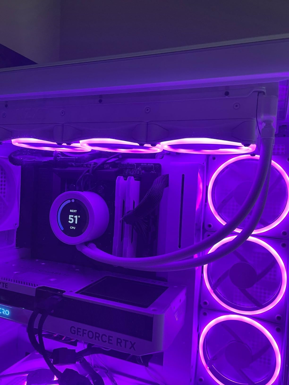 Gigabyte RTX 4070 Aero OC 12G scheda video GDDR6X bianca