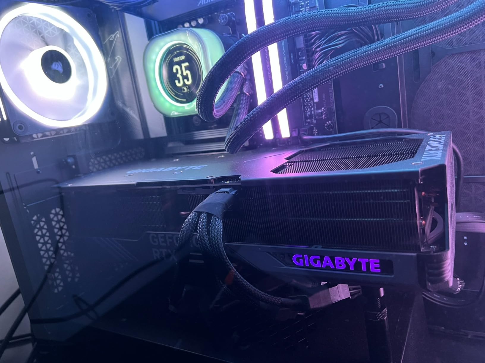 GIGABYTE RTX 4090 GAMING OC 24GB scheda video GDDR6X