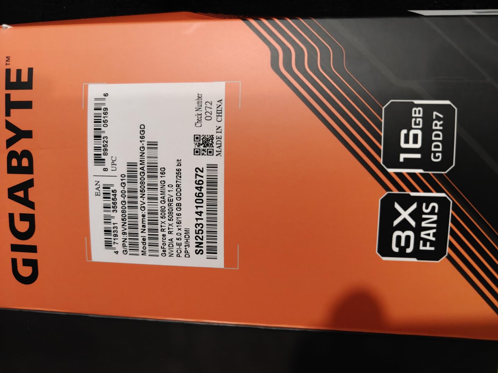 GIGABYTE RTX 5080 GAMING 16G scheda video 16GB GDDR7