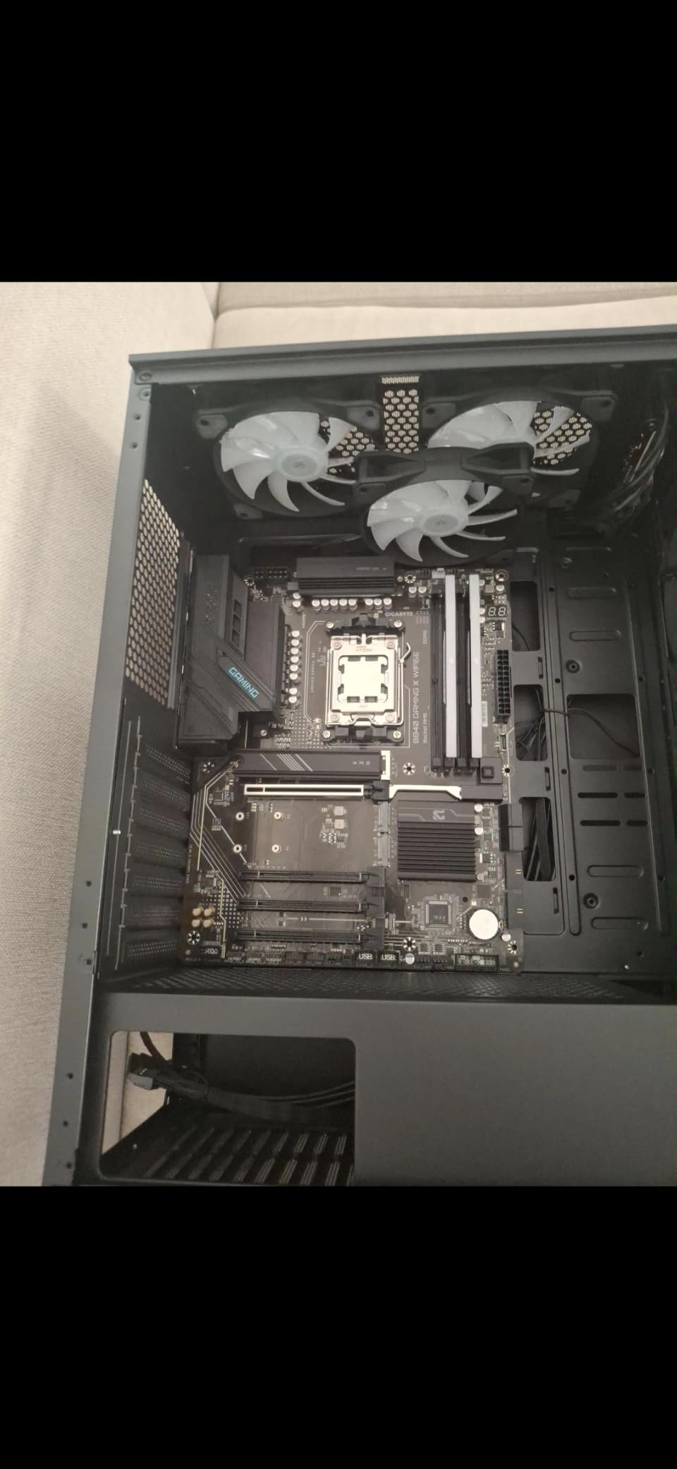 GIGABYTE B840 GAMING X WIFI6E scheda madre AM5 DDR5