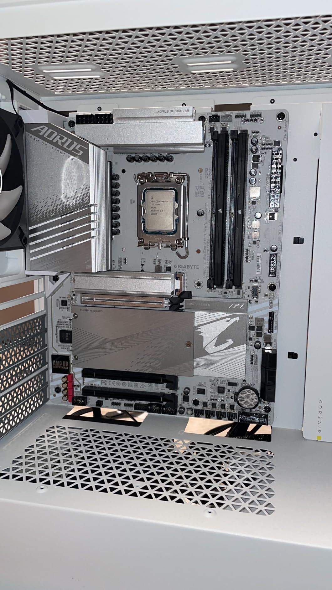 Gigabyte Z790 Aorus Elite AX Ice scheda madre DDR5 WiFi 6E