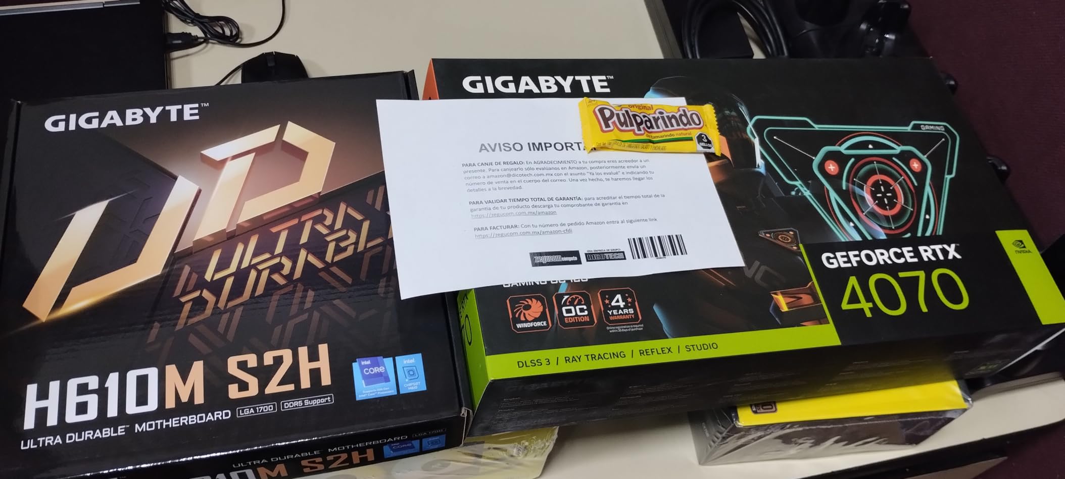 GIGABYTE Gaming OC RTX 4070 GV-N4070GAMING scheda video 12GB GDDR6X