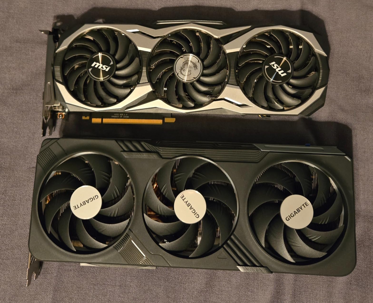 GIGABYTE RTX 4070 Ti GAMING OC 12G scheda video 12GB