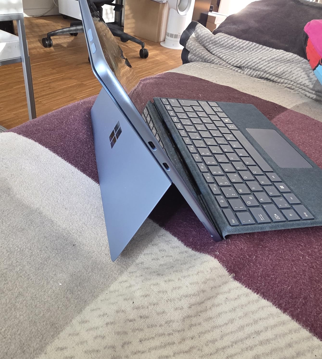 Microsoft Surface Pro 11 PC 2-in-1 OLED 16GB 512GB Zaffiro