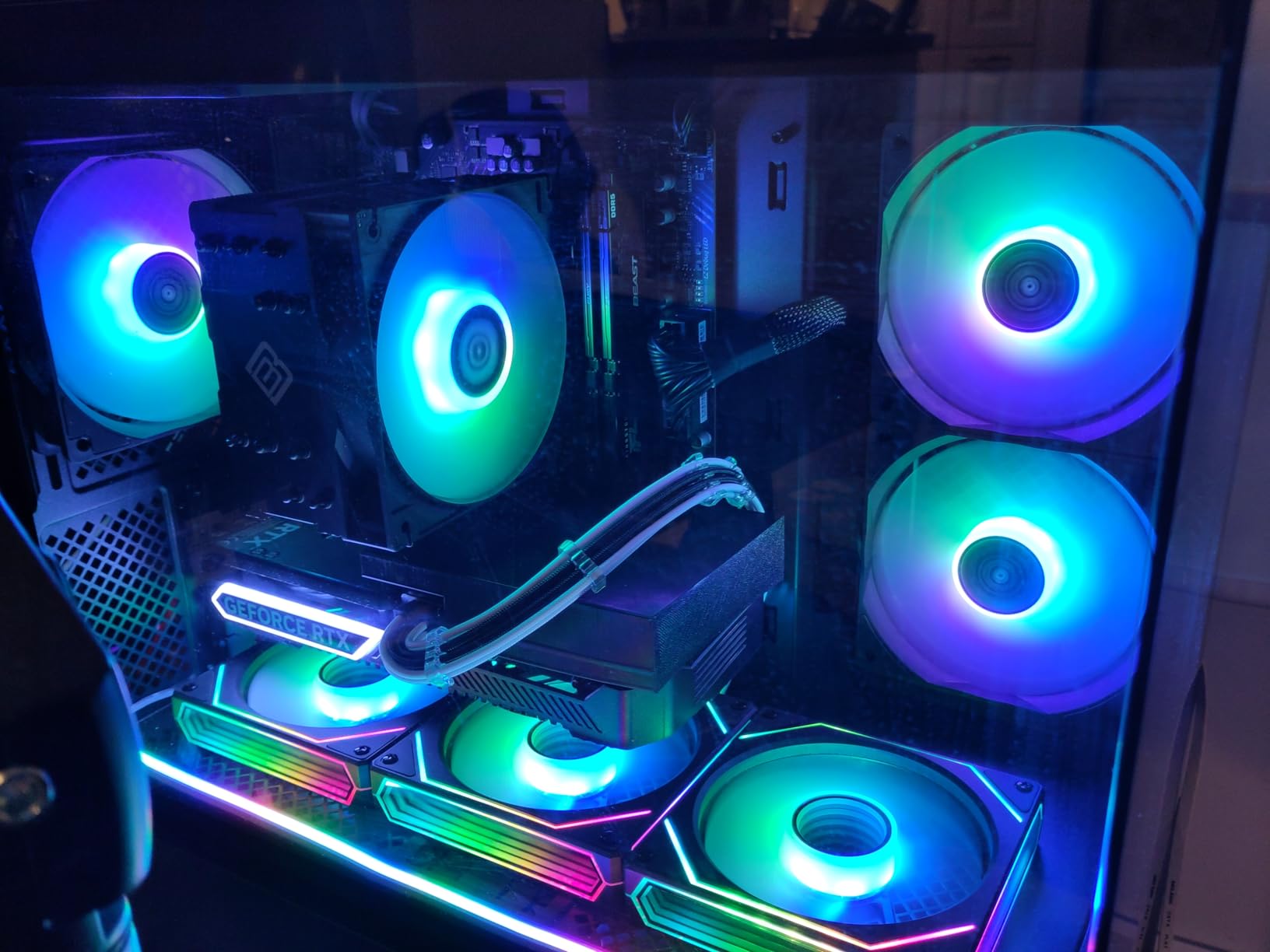 Gigabyte C201 Panoramic case PC Mid Tower vetro 3 ventole