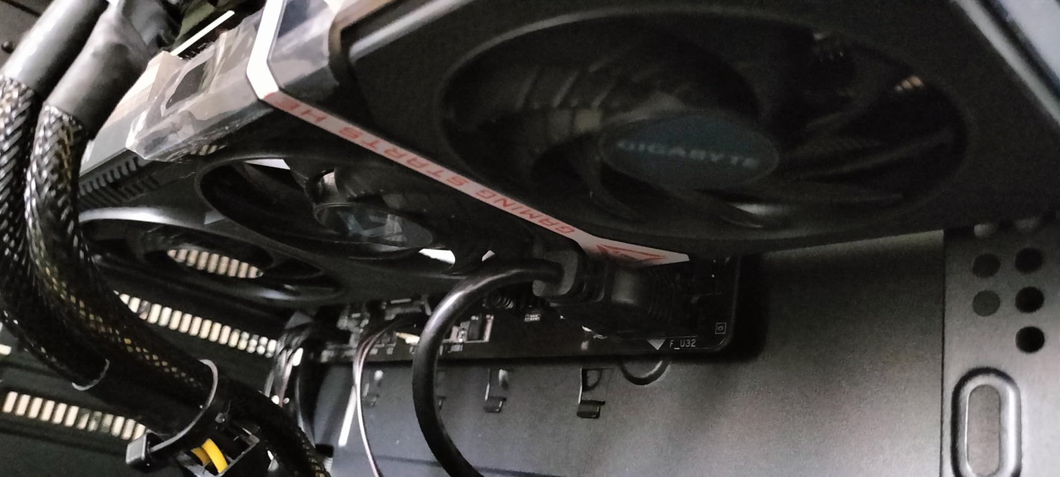 Gigabyte GAMING OC GV-R9060XTGAMING OC-8GD scheda video 8GB