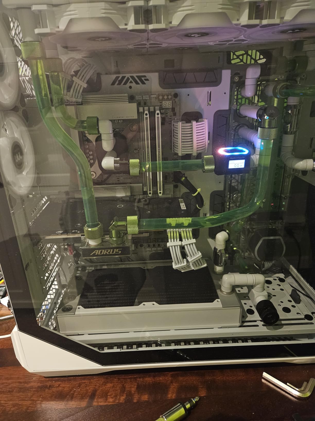 GIGABYTE Z890 AERO G scheda madre Wi-Fi 7 DDR5