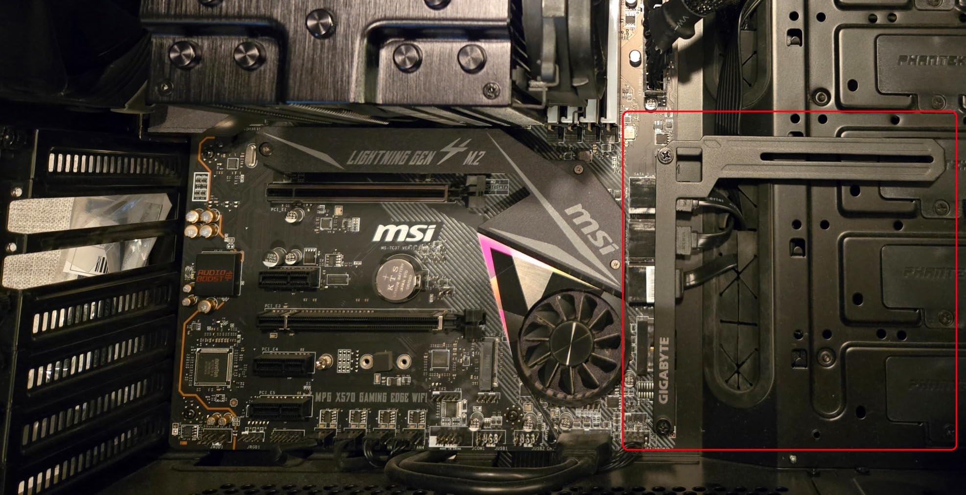 GIGABYTE RTX 4070 Ti GAMING OC 12G scheda video 12GB