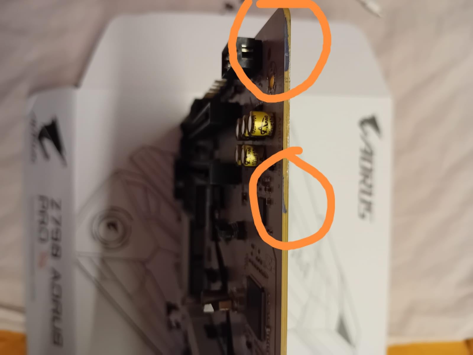 GIGABYTE AORUS Z790 PRO X Scheda Madre DDR5 Wi-Fi 7 bianca