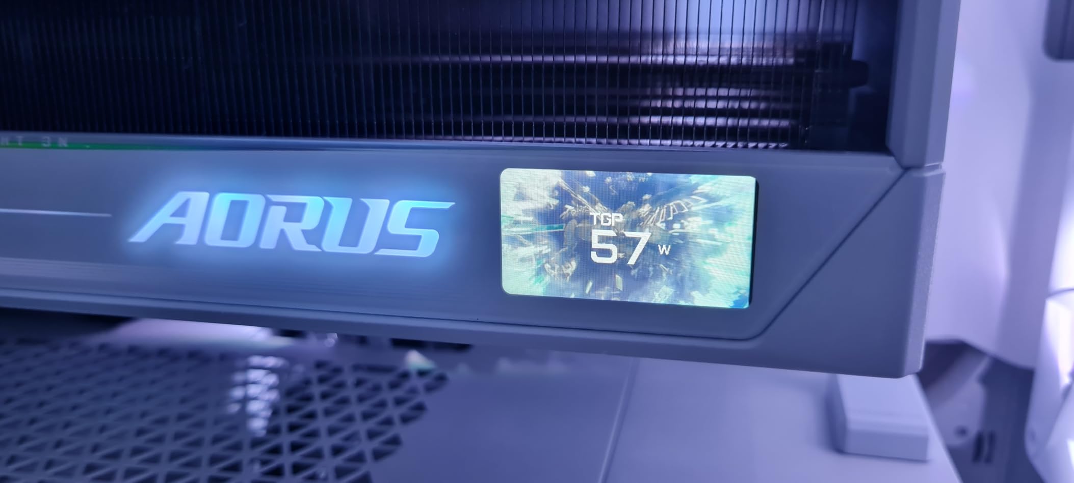 Gigabyte Aorus RTX 5090 Stealth Ice 32G scheda video 32GB