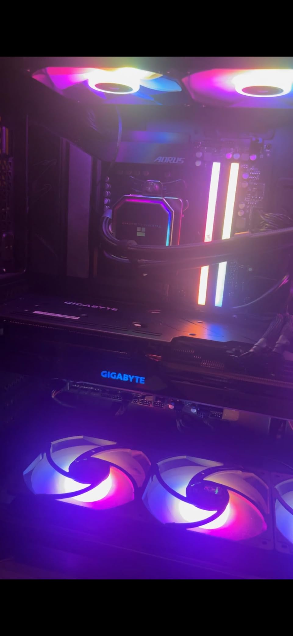 Gigabyte Gaming OC RX 7800 XT scheda video 16GB GDDR6