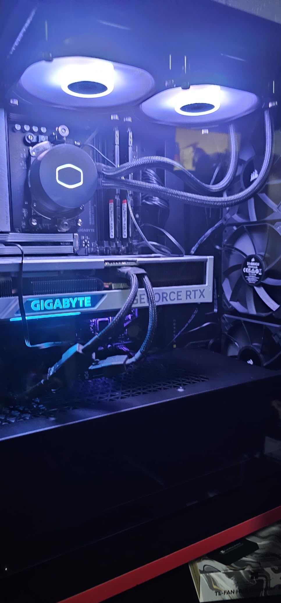 GIGABYTE EAGLE OC ICE GV-N407SEAGLEOC ICE-12GD scheda video 12GB