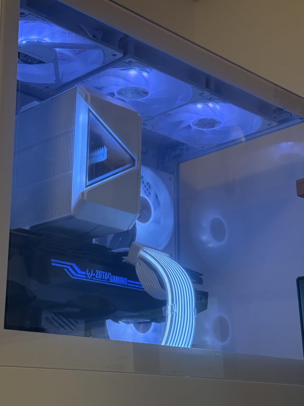 GIGABYTE C201 Panoramic Ice Case PC Mid Tower Bianco
